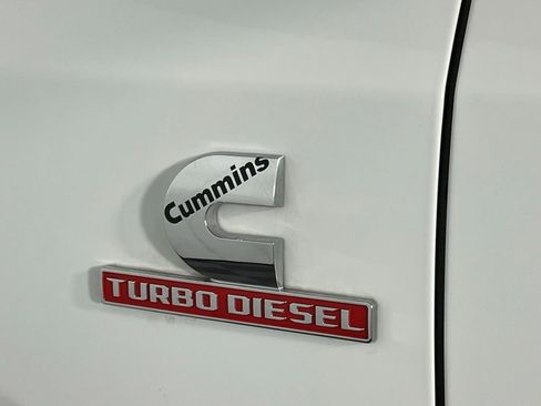 Used 2025 RAM 2500 Tradesman w/ Chrome Appearance Group image 14