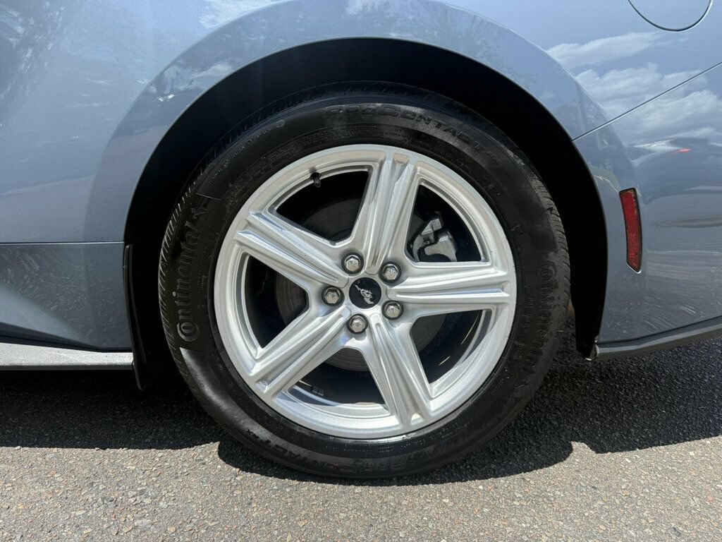 Used 2026 Ford Mustang Premium RWD image 8
