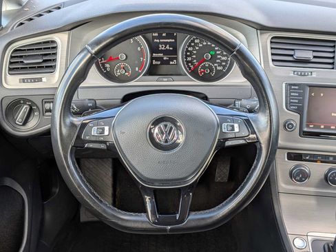 Used 2016 Volkswagen Golf Limited Edition FWD image 23