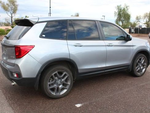 Used 2023 Honda Passport EX-L image 4