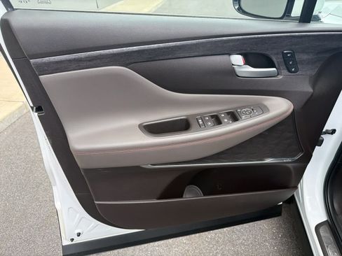 Used 2019 Hyundai Santa Fe AWD image 11