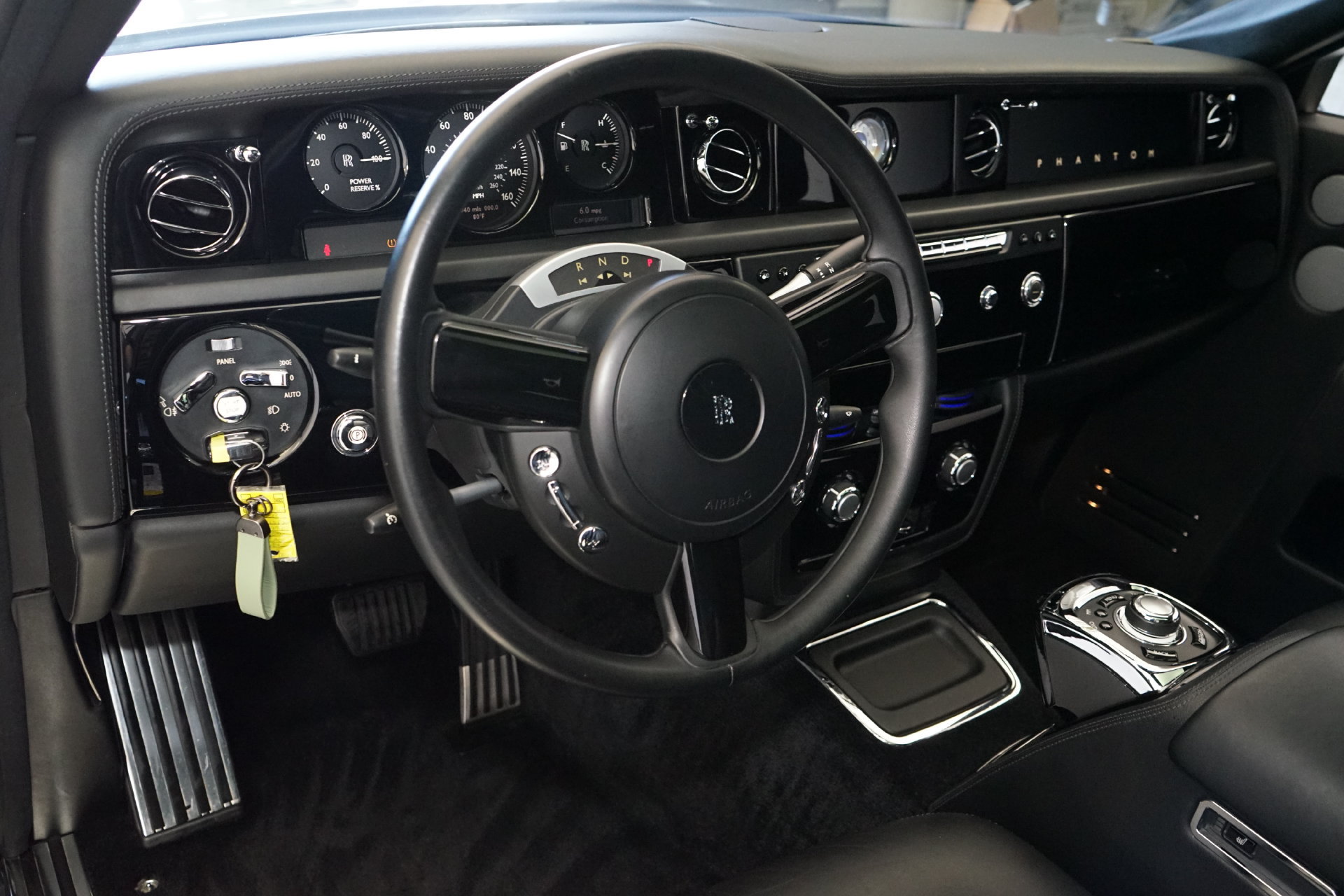 Used 2013 Rolls-Royce Phantom Sedan RWD image 9