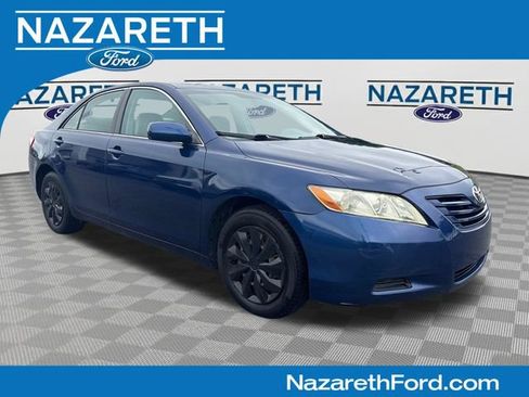 Used 2008 Toyota Camry LE FWD image 1
