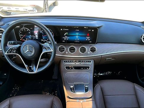 Used 2022 Mercedes-Benz E 350 Sedan image 13