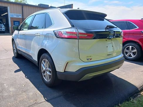 Used 2022 Ford Edge SEL w/ Convenience Package AWD/4WD image 10