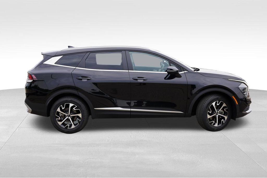 Certified 2024 Kia Sportage EX AWD/4WD image 3
