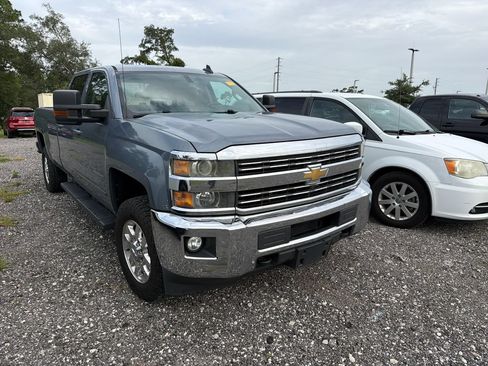 Used 2015 Chevrolet Silverado 2500 LT w/ LT Convenience Package RWD image 3
