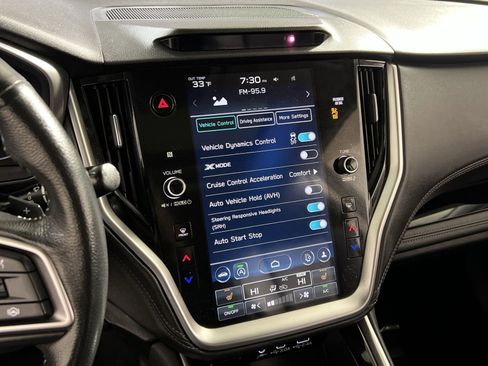 Used 2023 Subaru Outback Limited image 32