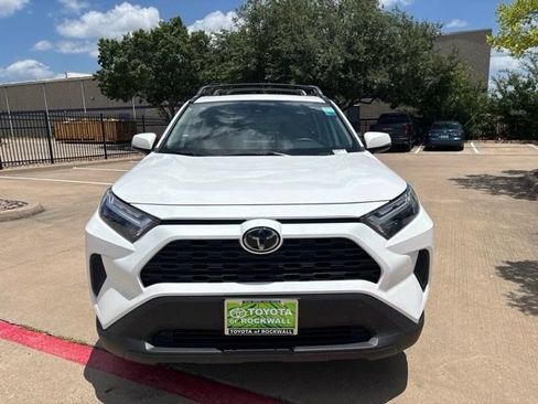 Used 2025 Toyota RAV4 XLE w/ Convenience Package FWD image 2