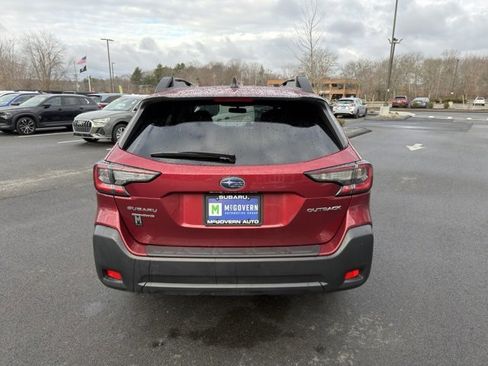 Used 2024 Subaru Outback Premium image 7