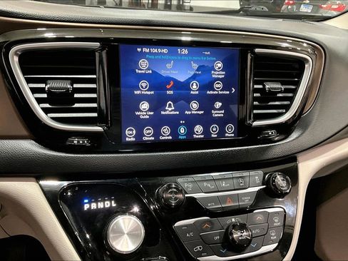 Used 2018 Chrysler Pacifica Touring-L Plus w/ Advanced Safetytec Group FWD image 31