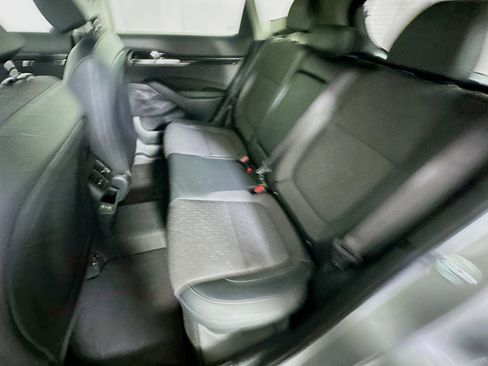 Used 2025 Kia Seltos S image 27