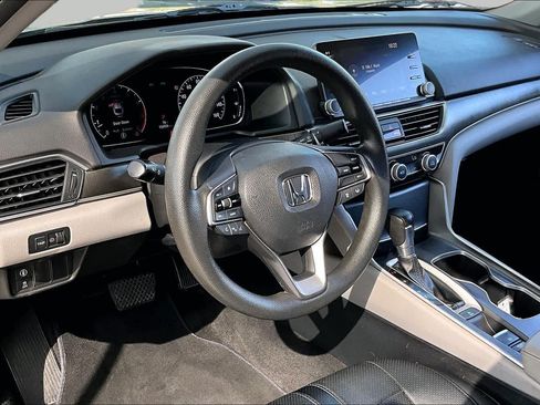 Used 2019 Honda Accord LX image 17