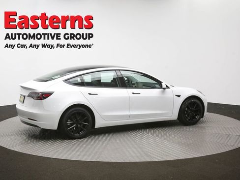 Used 2023 Tesla Model 3 Standard Range image 39
