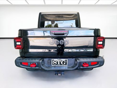 Used 2024 Jeep Gladiator Sport AWD/4WD image 5