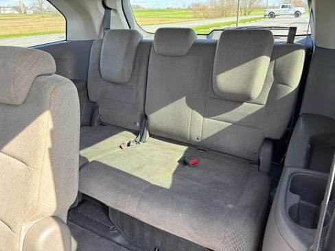 Used 2016 Honda Odyssey SE image 18