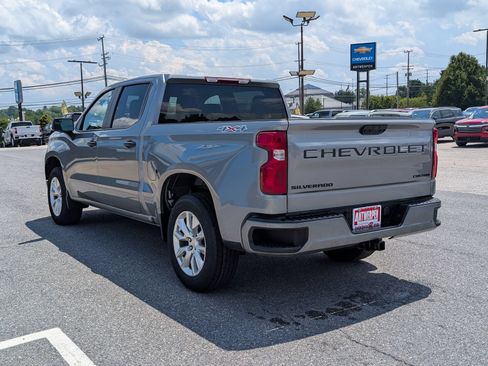 Used 2023 Chevrolet Silverado 1500 Custom w/ LPO, Dark Essentials Package AWD/4WD image 5
