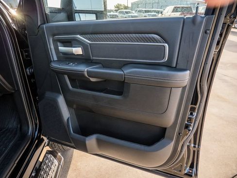 New 2026 RAM 3500 Big Horn AWD/4WD image 24