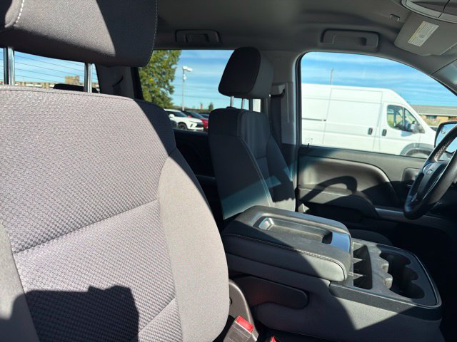 Used 2018 Chevrolet Silverado 1500 LT w/ All Star Edition AWD/4WD image 22