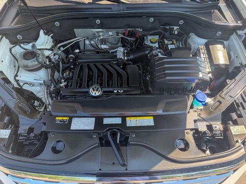 Used 2021 Volkswagen Atlas Cross Sport SE FWD image 23
