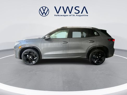 New 2026 Volkswagen Tiguan SE R-Line FWD image 4