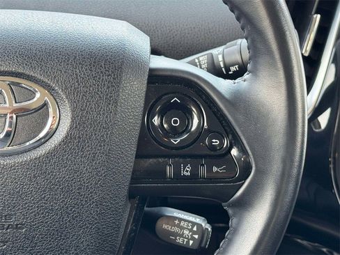 Used 2022 Toyota Prius Prime XLE image 31