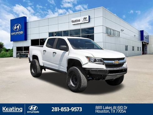 Used 2020 Chevrolet Colorado W/T w/ WT Convenience Package AWD/4WD image 3