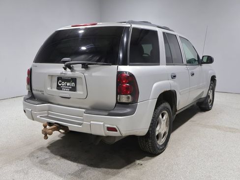 Used 2008 Chevrolet TrailBlazer 4WD image 2