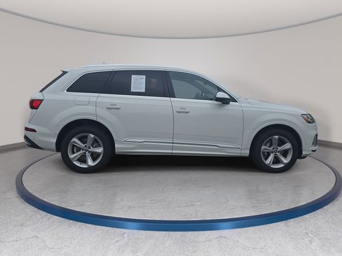 Used 2021 Audi Q7 3.0T Premium w/ Convenience Package AWD/4WD image 4