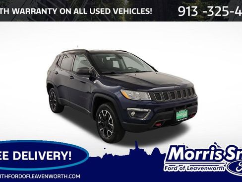Used 2019 Jeep Compass Trailhawk image 1