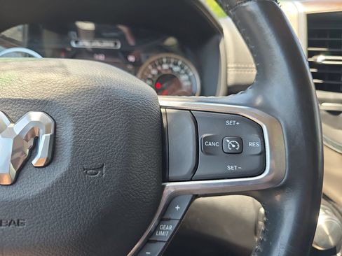 Used 2021 RAM 1500 Laramie AWD/4WD image 18