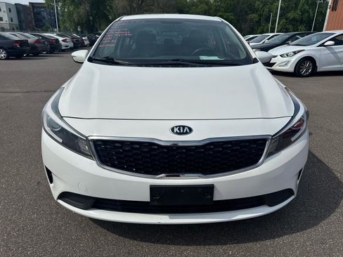 Used 2017 Kia Forte LX FWD image 2