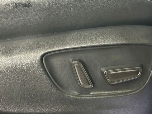 Used 2024 Toyota Highlander Platinum AWD/4WD image 62