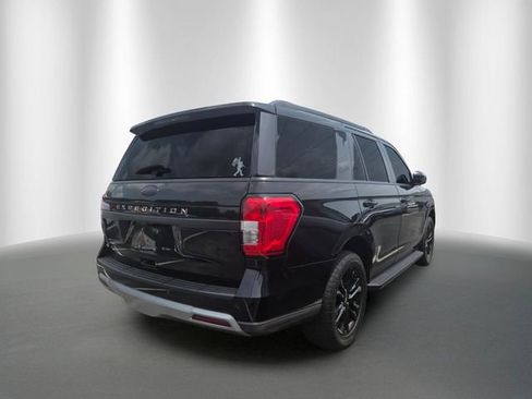 Used 2023 Ford Expedition XLT RWD image 4