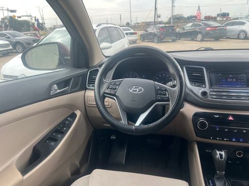 Used 2016 Hyundai Tucson Sport FWD image 17