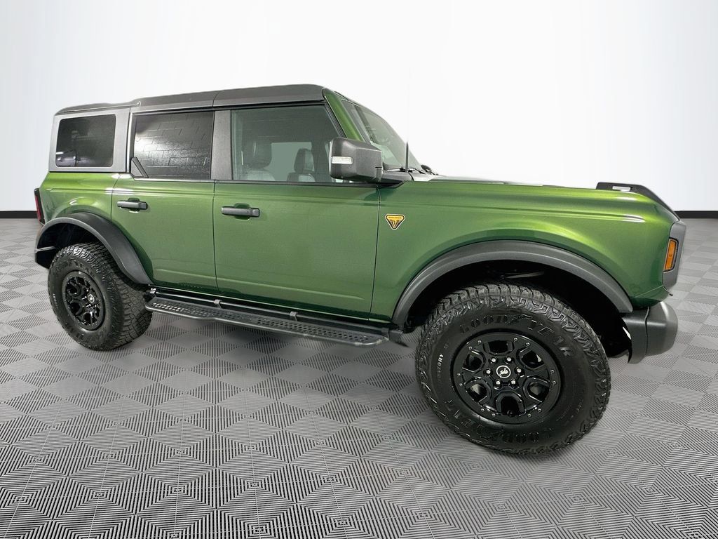 Certified 2022 Ford Bronco Badlands w/ Sasquatch Package AWD/4WD image 8
