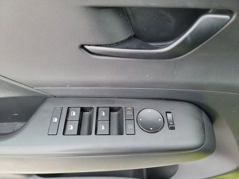 Certified 2024 Hyundai Kona SEL w/ Convenience Package AWD/4WD image 11