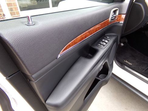 Used 2013 Jeep Grand Cherokee Limited w/ Trailer Tow Group image 66