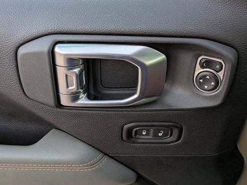 New 2026 Jeep Gladiator Mojave image 11