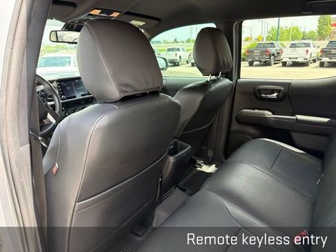 Used 2021 Toyota Tacoma TRD Off-Road AWD/4WD image 23