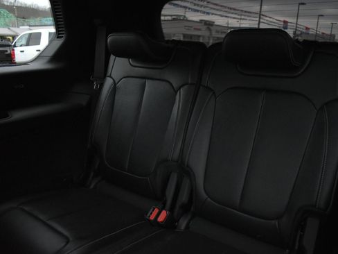 Used 2021 Jeep Grand Cherokee L Overland w/ Luxury Tech Group IV image 18