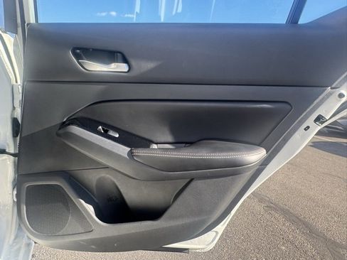 Used 2023 Nissan Altima 2.5 SR w/ SR Premium Package image 25