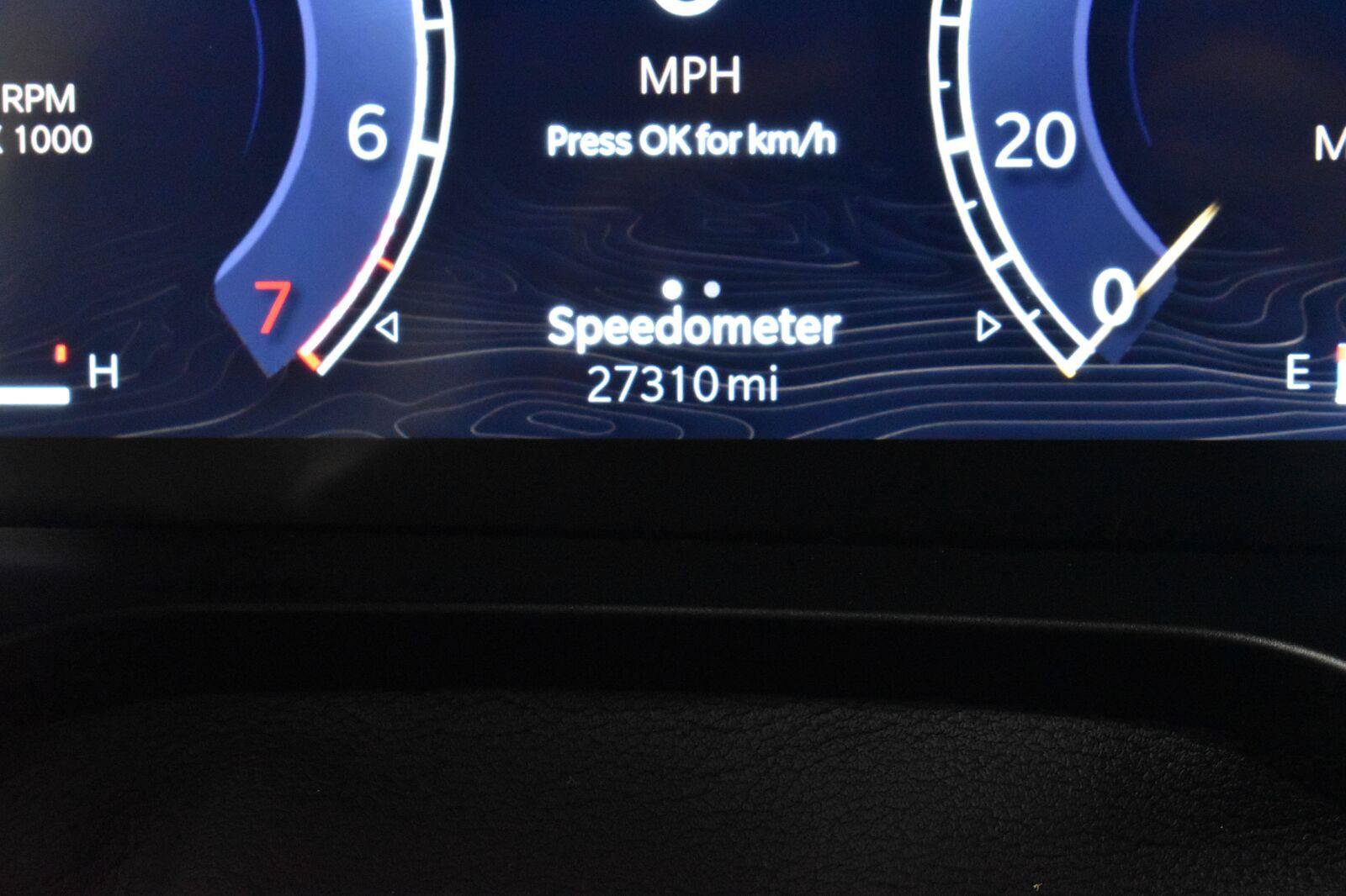 Used 2024 Jeep Grand Cherokee Altitude AWD/4WD image 18