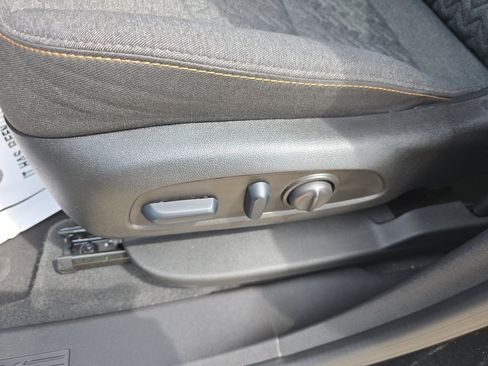 Used 2024 Chevrolet Equinox LT image 19