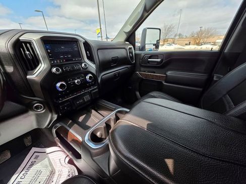 Used 2023 GMC Sierra 3500 Denali w/ Technology Package image 24
