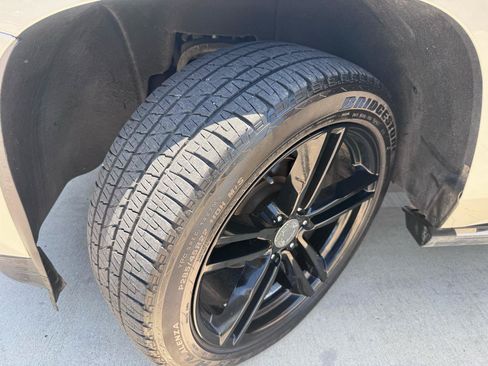 Used 2015 Cadillac Escalade Premium RWD image 72