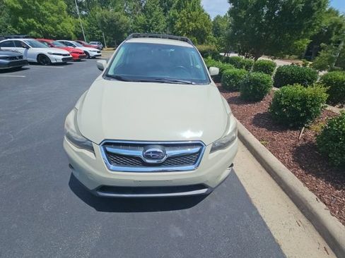 Used 2013 Subaru Crosstrek 2.0i Limited w/ Popular Pkg 2 AWD/4WD image 6