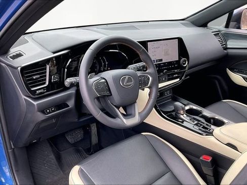 Used 2023 Lexus NX 250 250 Premium w/ Towing Package (2000 Lbs) image 12