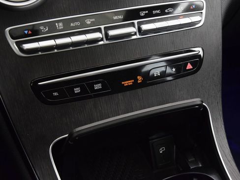 Used 2023 Mercedes-Benz GLC 300 4MATIC Coupe image 31