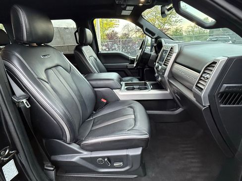 Used 2020 Ford F350 Platinum w/ Tremor Off-Road Package AWD/4WD image 19
